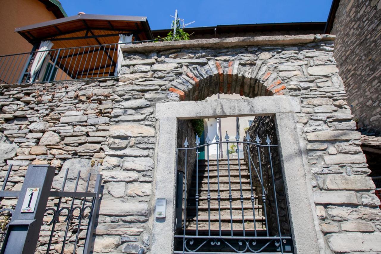 Casa Di Momo Apartamento Carate Urio Exterior foto